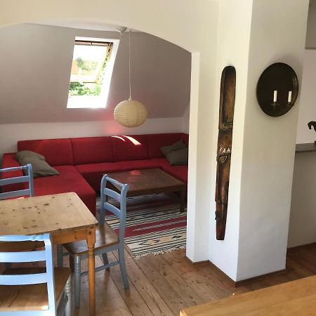 Charmante Altbau-Dg-Wohnung München Eksteriør bilde