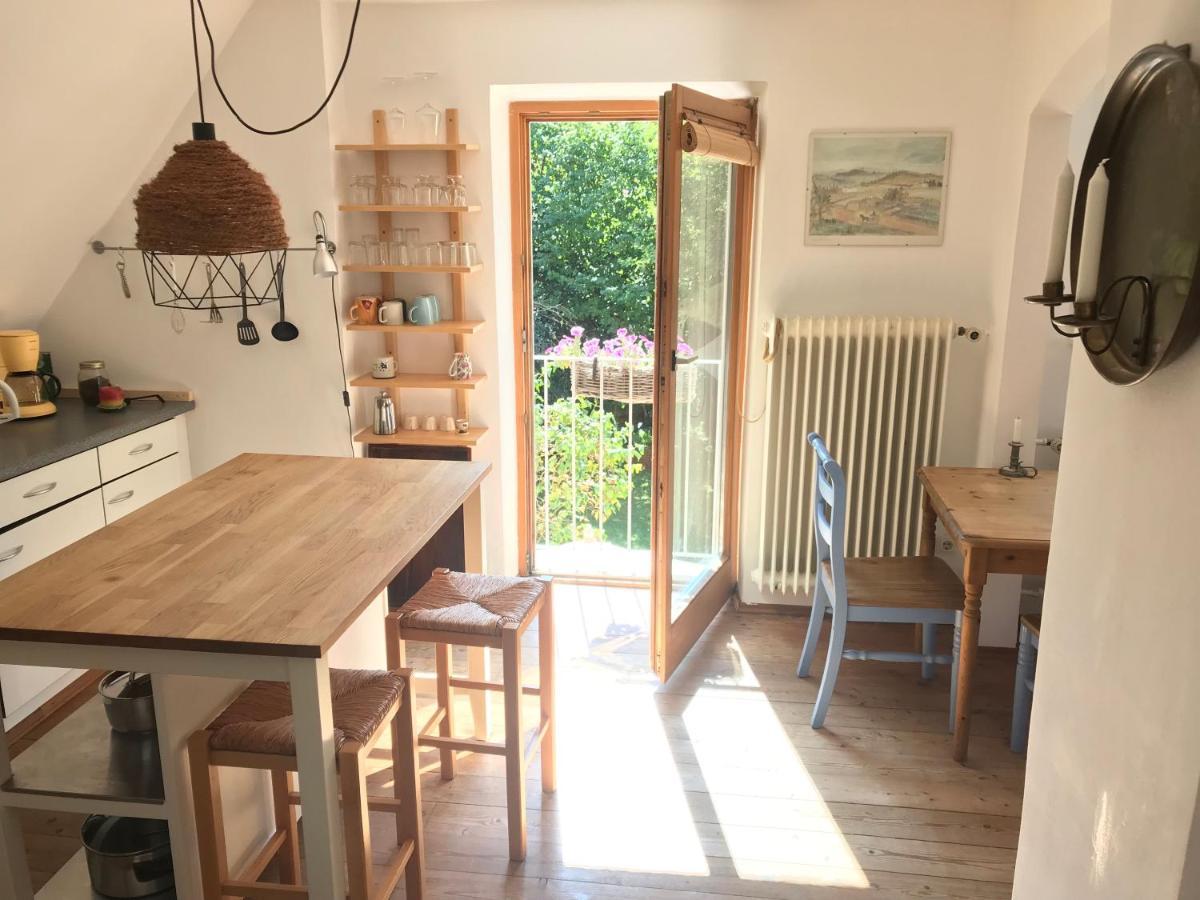 Charmante Altbau-Dg-Wohnung München Eksteriør bilde