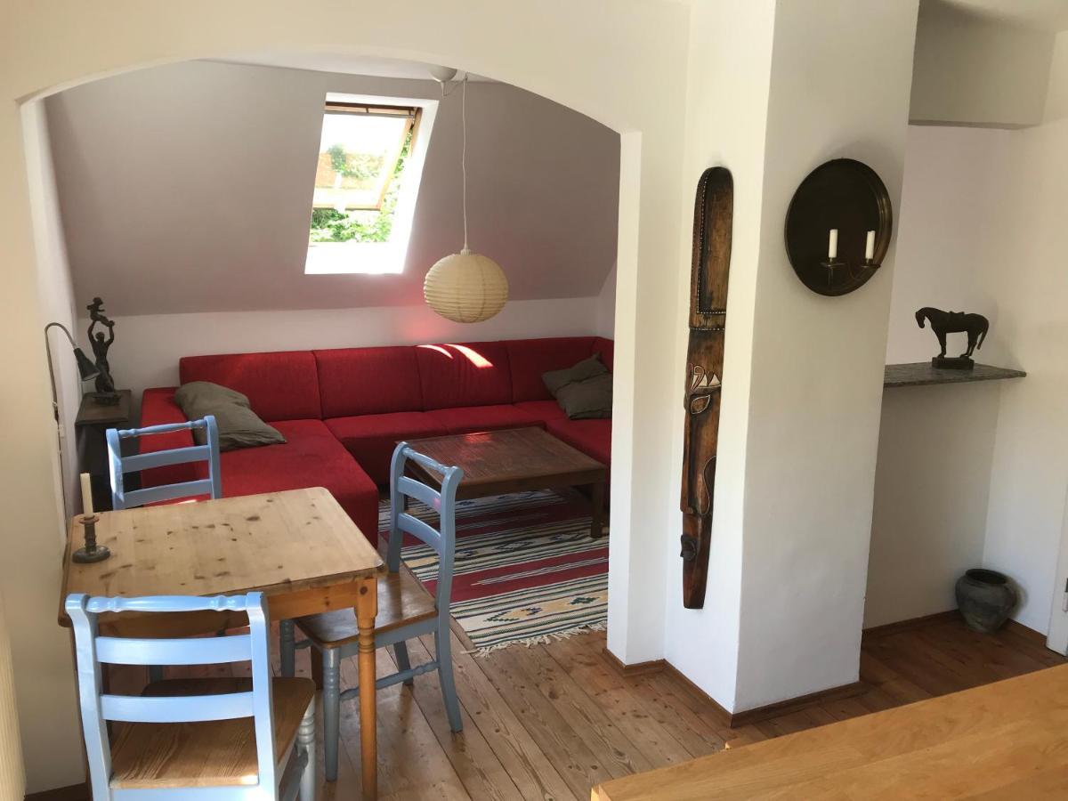Charmante Altbau-Dg-Wohnung München Eksteriør bilde